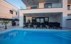 Villa Manhattan